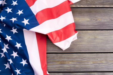 Amerikan bayrağı ve metin alanı.