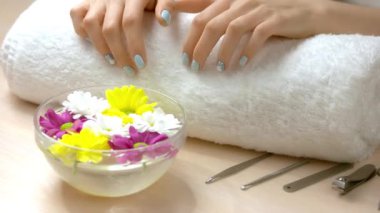 Spa tedavi gören eller.