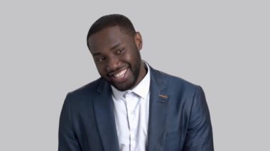 Yüz of oyuncu işadamı kız arıyorum.