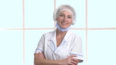 Silah ile büyüleyici Doktor portresi geçti.