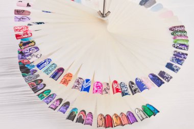 İpuçları, örneğin tasarım tırnak.