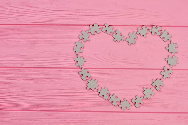 Marco del día de San Valentín de rompecabezas de cartón . — Foto de Stock