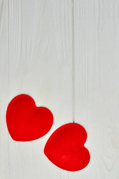 Два красных сердца и пространство для копирования . — стоковое фото