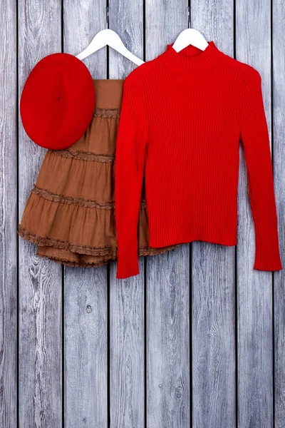 Düz yatıyordu Bayan kış giyim.