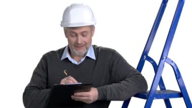 Adım merdiven ve Pano ile Kıdemli mühendis.