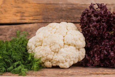 Aşçı salatası için çiğ sebze.