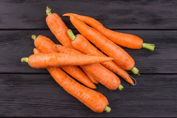 Pile de carottes mûres vue du dessus . — Photo