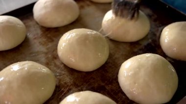 Çörek hamur hazırlama fırında yerleştirmeden önce.