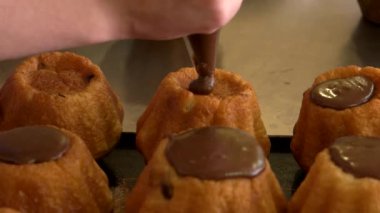 Krema ile ROM baba dekorasyon Şef kapatın.