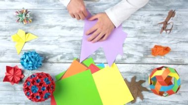 Origami üçgen yapma erkek.