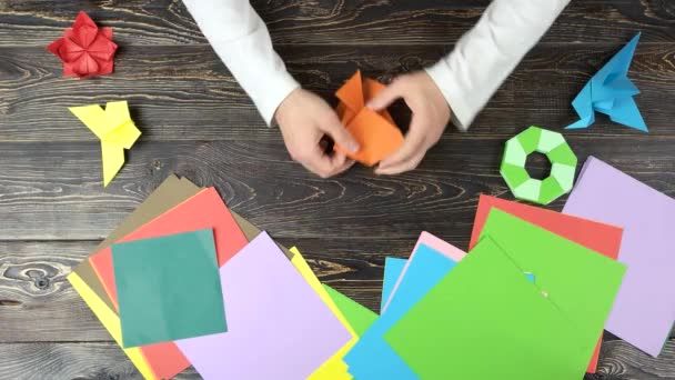Hände Machen Origami Figur Mit Orange Papier