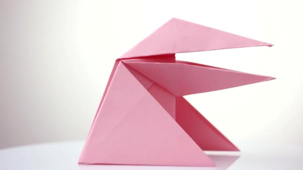 ピンクの折り紙鯛. — ストック動画