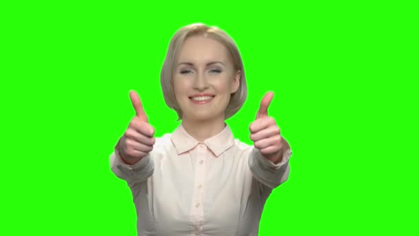 Happy business woman giving thumbs up. — Stock Video