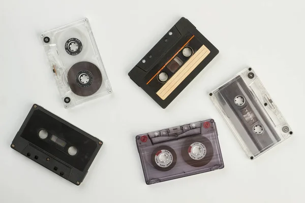 Set di diversi nastri audio a cassetta . — Foto Stock