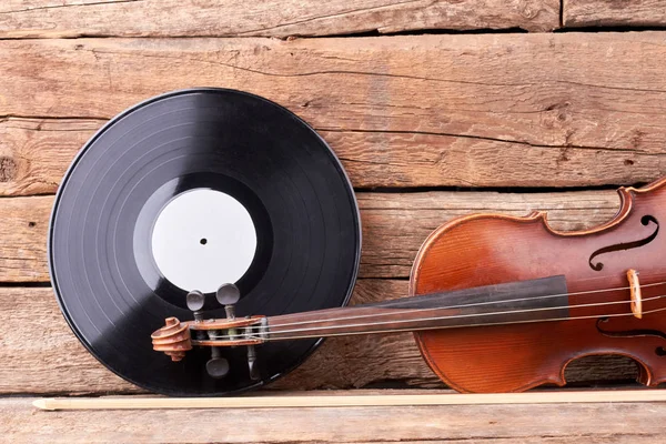 Disque vinyle et violon vintage . — Photo