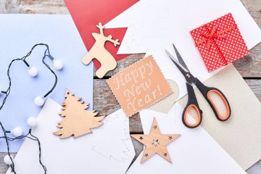 Yeni yıl el sanatları süslemeleri, üstten görünüm.