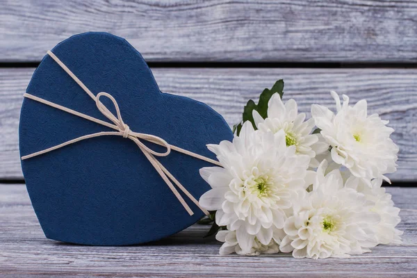 발렌타인 데이 선물 상자와 꽃. — 스톡 사진