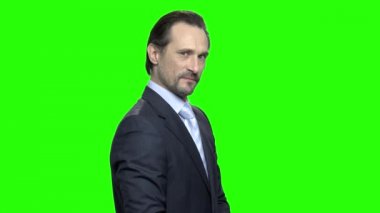 Yarı açık memnun olgun işadamı.