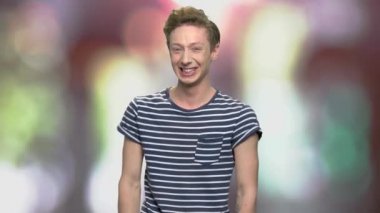 Ağlayan gencin portresi..