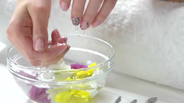 Beautiful hands receiving spa care. — Stock Video
