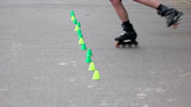 Paten eğitim işaretleme konileri.