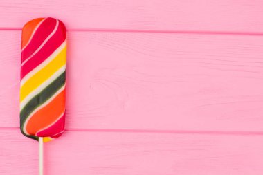 Sopa çok renkli şeker.