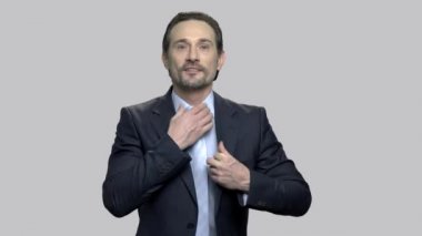 Emin işadamı preening olduğunu.