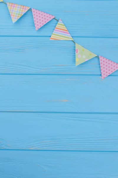Triangel vimant flaggor för barn födelsedags fest. — Stockfoto