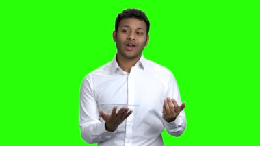 Yakışıklı erkek iş koçu bir ders veren.