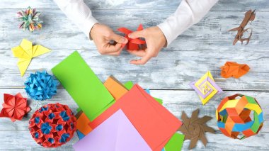 Eller katlama origami lale, üst görünümü.