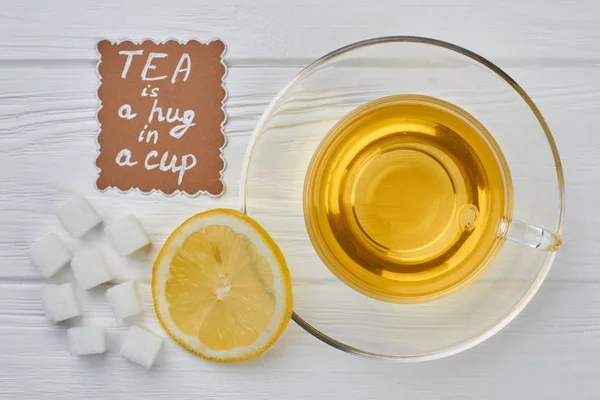 Sıcak çay cam fincan ile Compositon