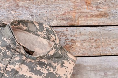 Kamuflaj askeri ceket, yakın çekim.