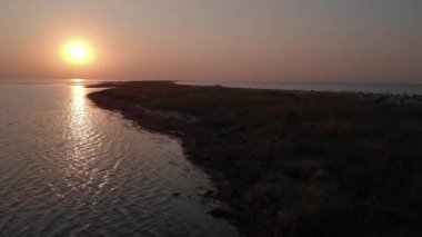 Sallama denizde güzel gün batımı.