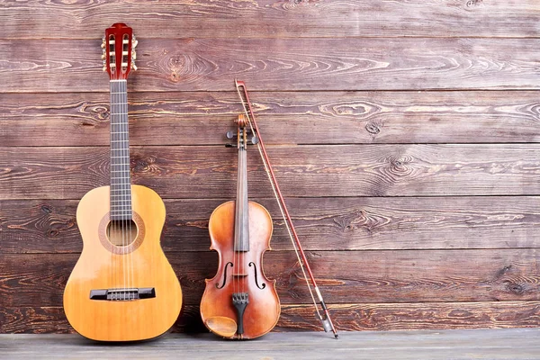 Vintage musical instruments and copy space. — Stock Photo, Image