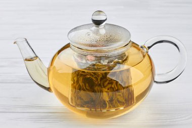 Cam çay Pot ile yeşil çay.