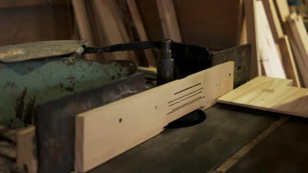 Carpenter working at carpentry workshop. — Stock Video
