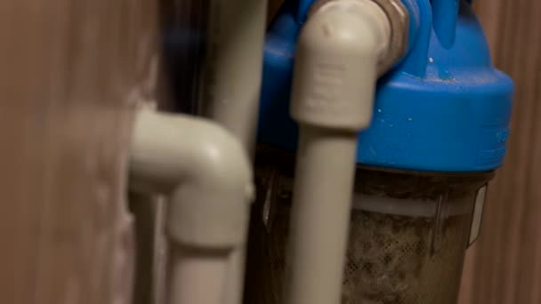 Water reinigings filter met leidingen. — Stockvideo