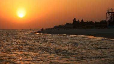 Deniz günbatımı manzara.