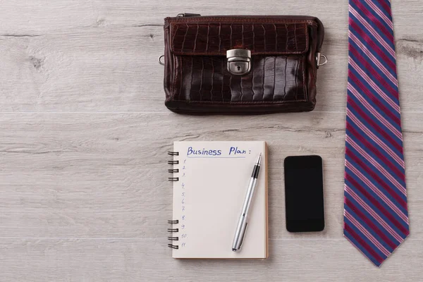 Affärsman flatlay på träytan. — Stockfoto