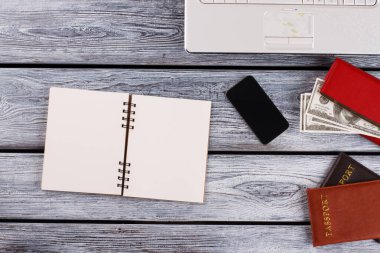 Odaklanan temiz planlayıcı.