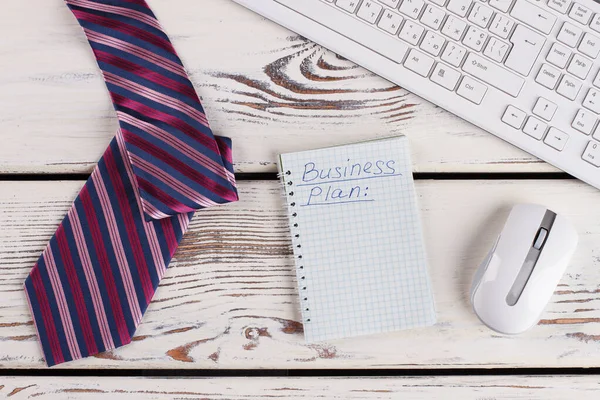 Фіолетова смугаста краватка і планувальник . — стокове фото