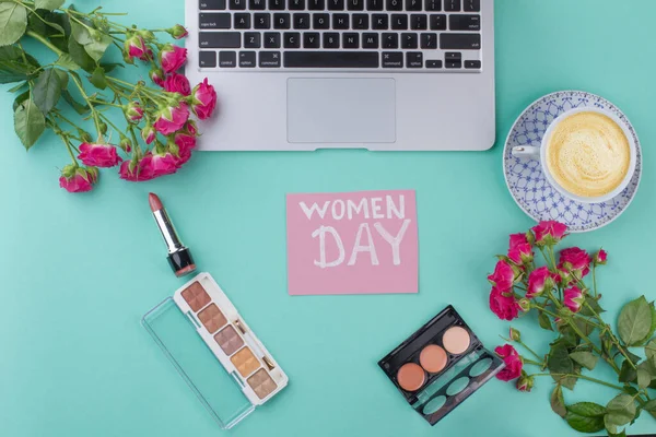 Accesorios de celebración del día de la mujer. — Foto de Stock