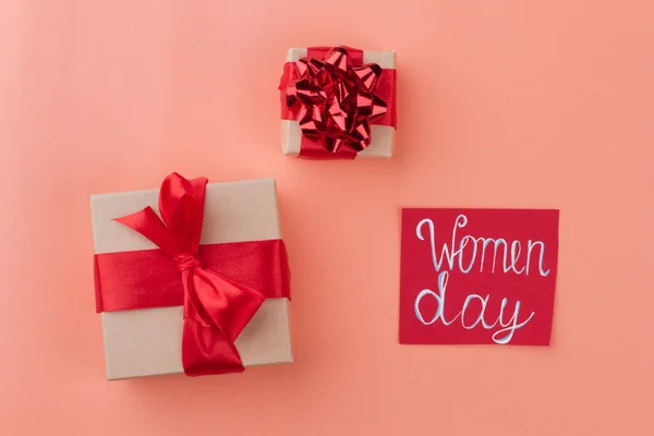 Cadeaus voor vrouwen dag. — Stockfoto