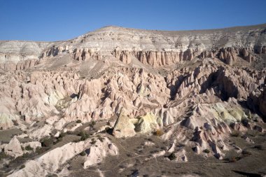 Kapadokya, Türkiye 'deki şaşırtıcı dağ manzarası.