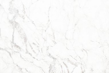 Tasarım sanat çalışmaları ve iç veya dış tasarım için kusursuz desenli yüksek çözünürlüklü beyaz mermer arkaplan.