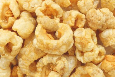 Domuz derisi ya da domuz derisi, kızartılmış domuz derisi, Tayland yemeği..