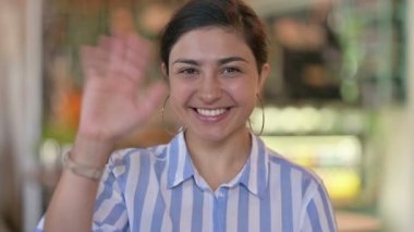 Video Sohbeti Yapan Güzel Hintli Kadın Portresi
