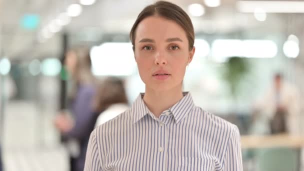 Portrait of Upset Young Woman reacting to Loss, Failure — Stock Video