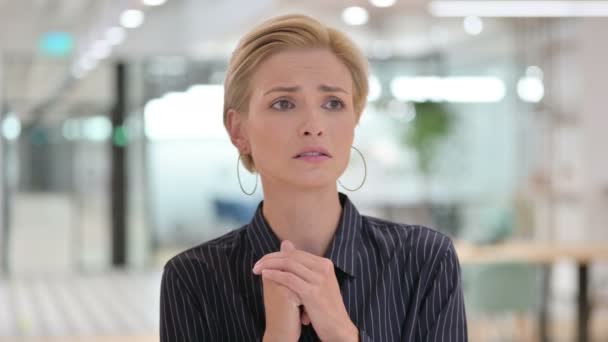 Portrait of Worried Young Businesswoman feeling Scared — Stock Video