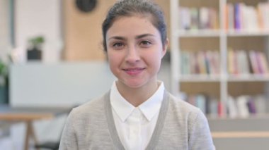 Tamam. Hintli Kadın 'dan imza.